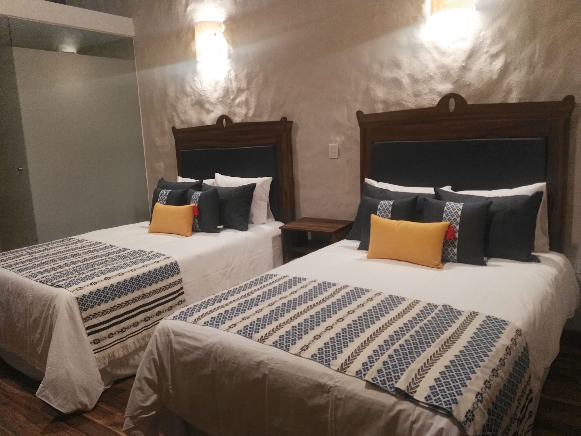 Hotel Milagro, Puebla Centro Екстериор снимка